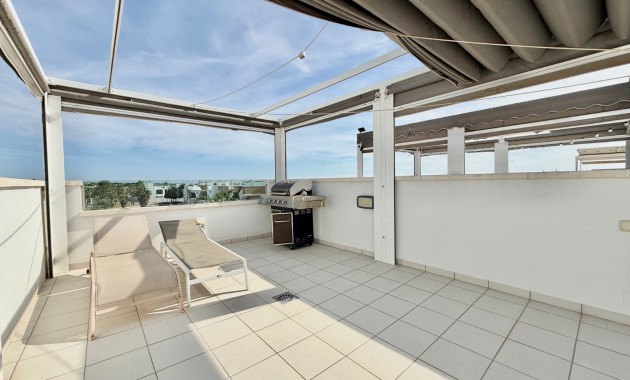 Herverkoop - Herenhuis -
Ciudad Quesada - Lo Marabu