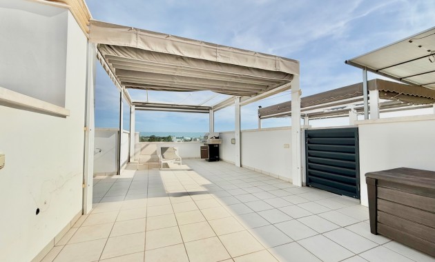 Herverkoop - Herenhuis -
Ciudad Quesada - Lo Marabu