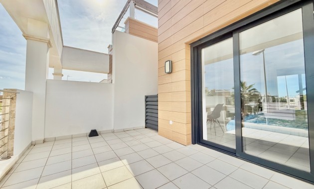 Herverkoop - Herenhuis -
Ciudad Quesada - Lo Marabu