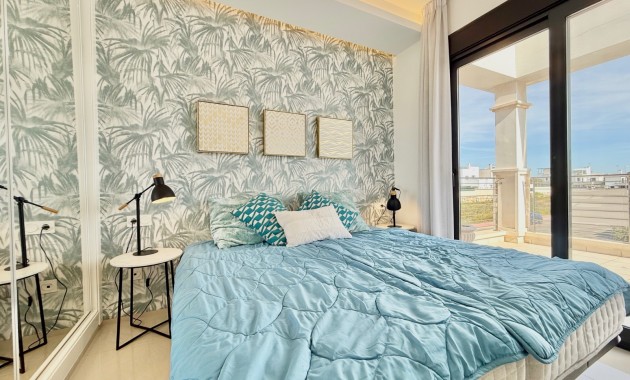 Herverkoop - Herenhuis -
Ciudad Quesada - Lo Marabu