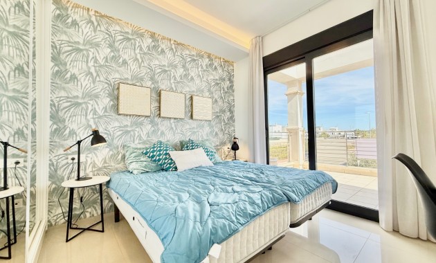 Herverkoop - Herenhuis -
Ciudad Quesada - Lo Marabu