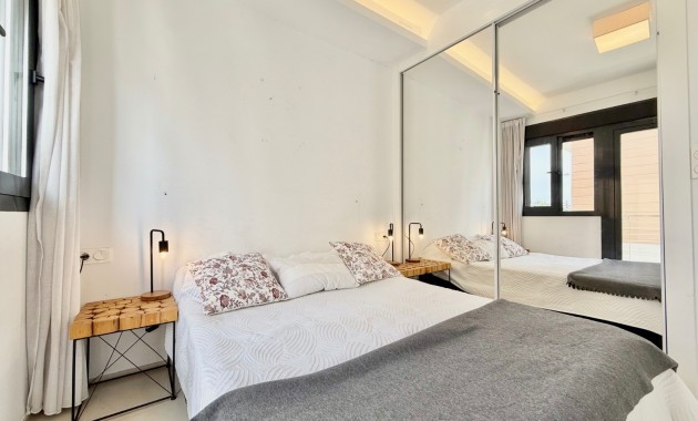 Herverkoop - Herenhuis -
Ciudad Quesada - Lo Marabu