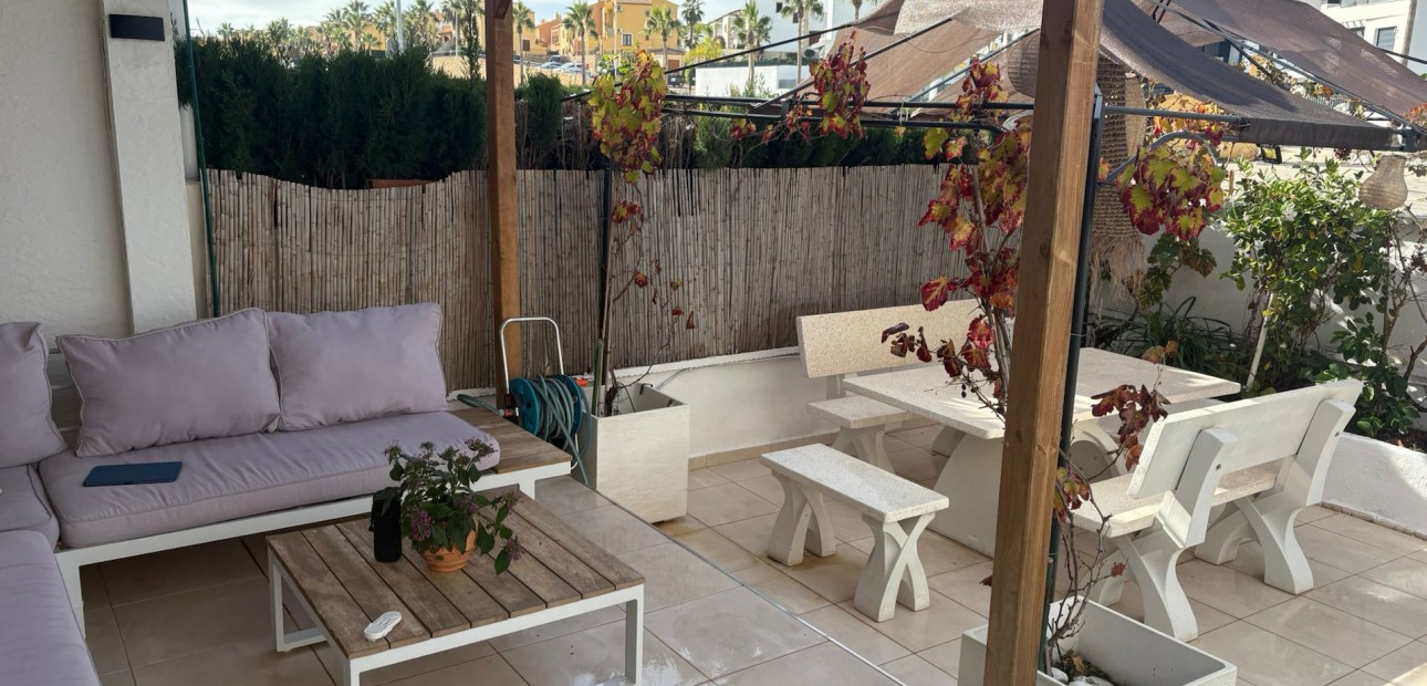 Sale - Townhouse -
Algorfa - Montemar