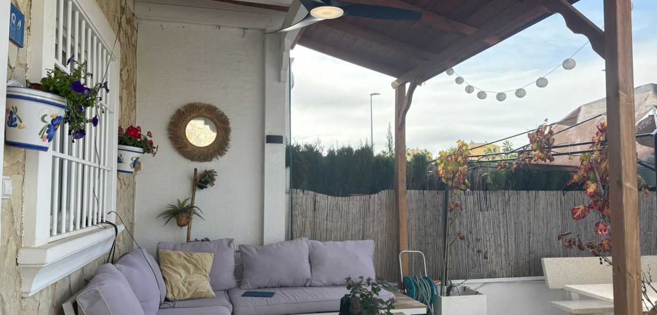 Sale - Townhouse -
Algorfa - Montemar