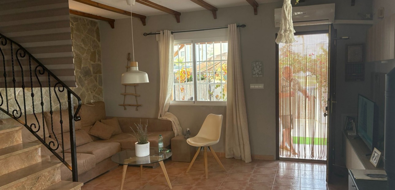 Sale - Townhouse -
Algorfa - Montemar