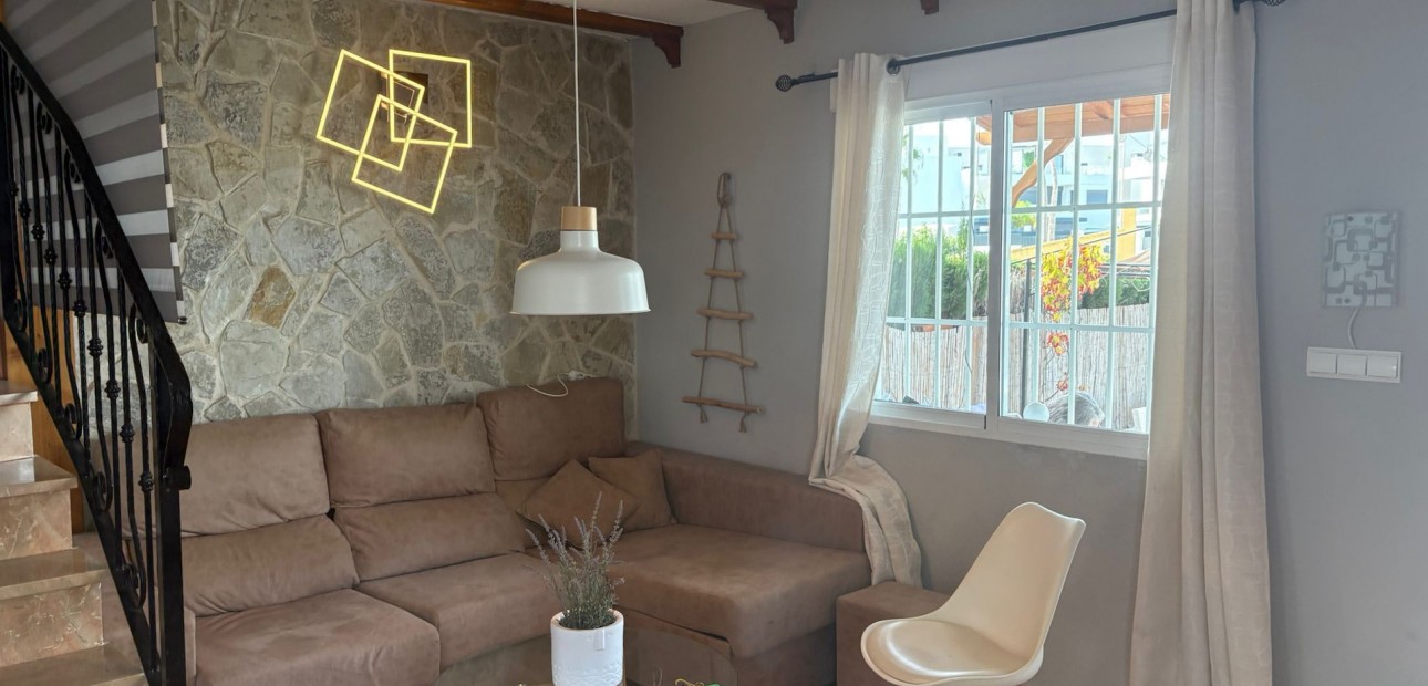 Sale - Townhouse -
Algorfa - Montemar