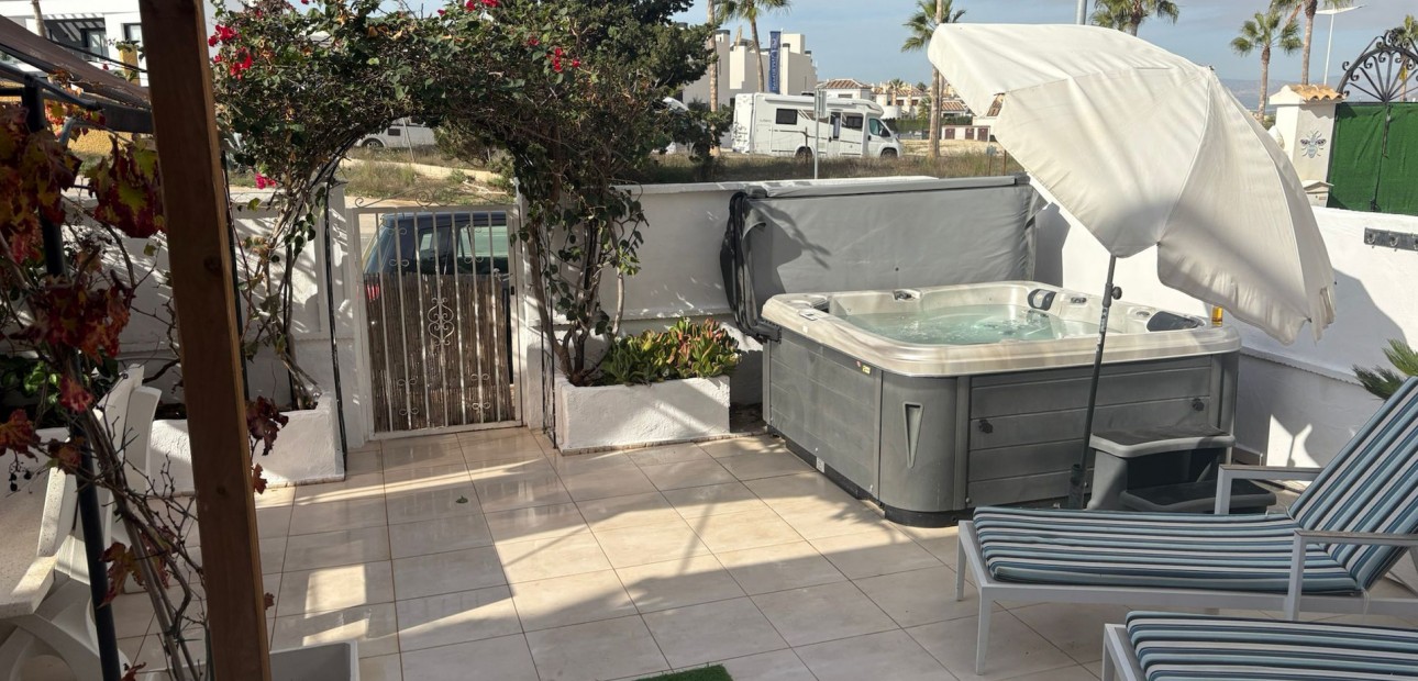 Sale - Townhouse -
Algorfa - Montemar