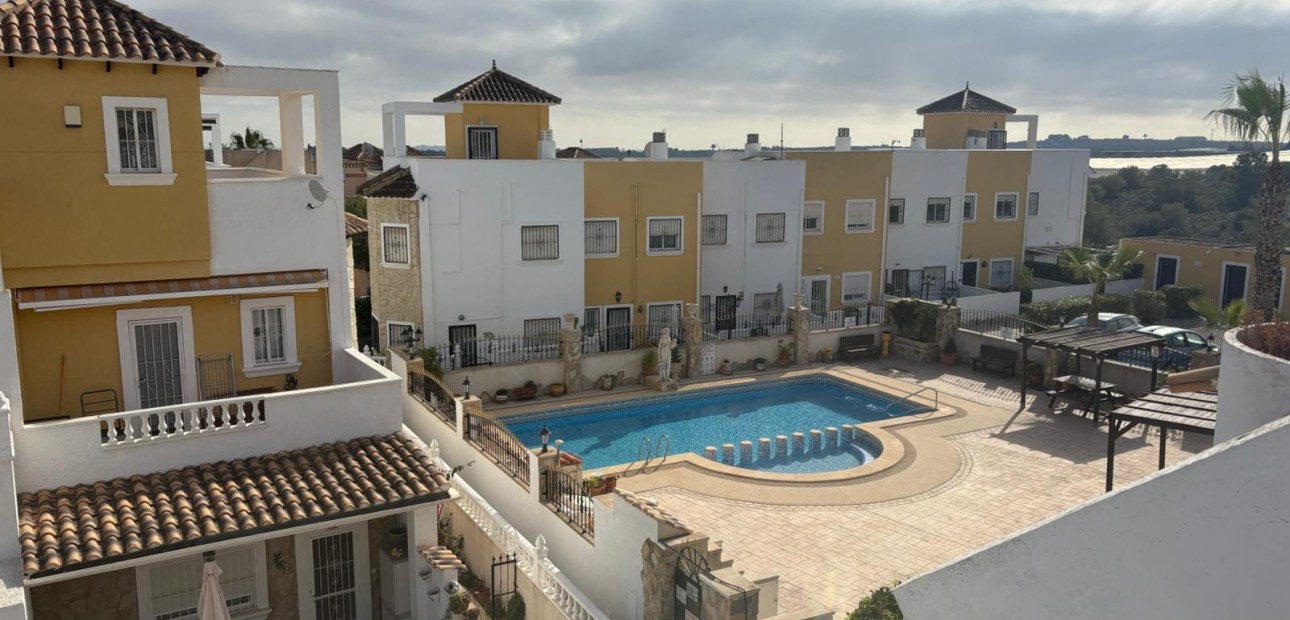 Sale - Townhouse -
Algorfa - Montemar