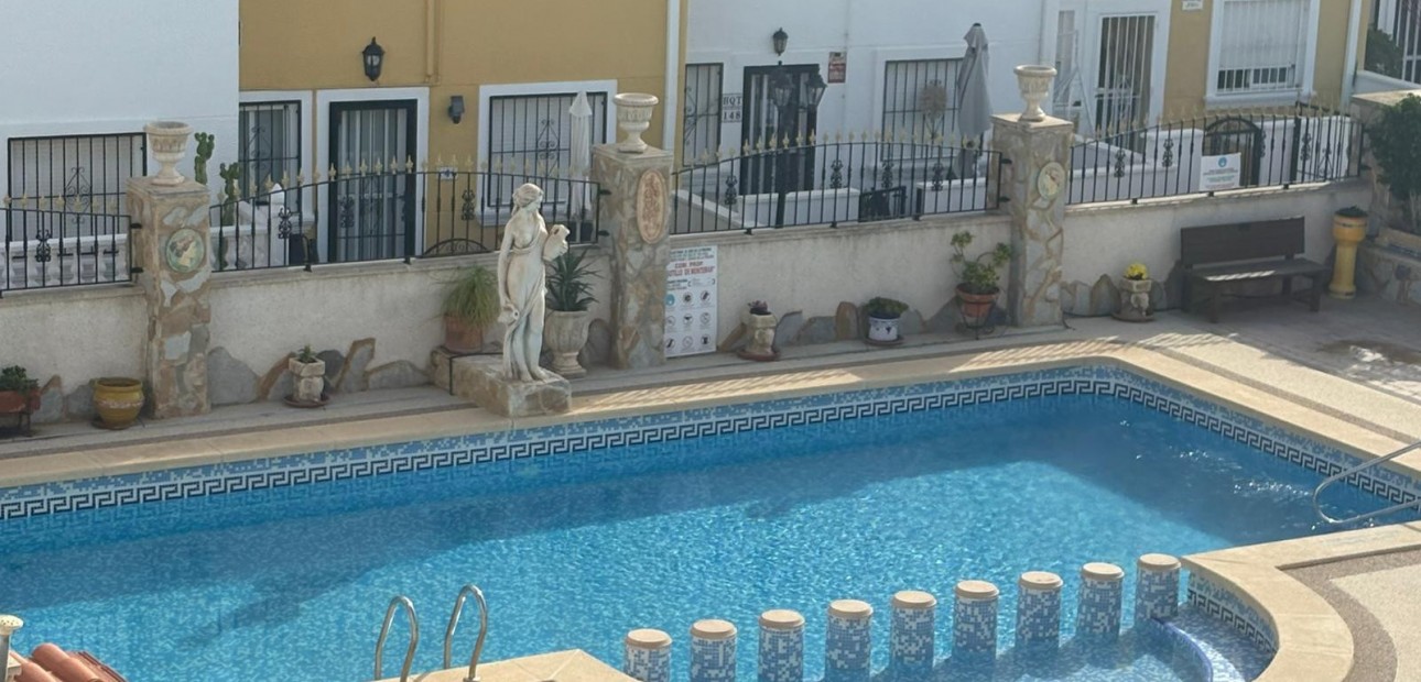 Sale - Townhouse -
Algorfa - Montemar