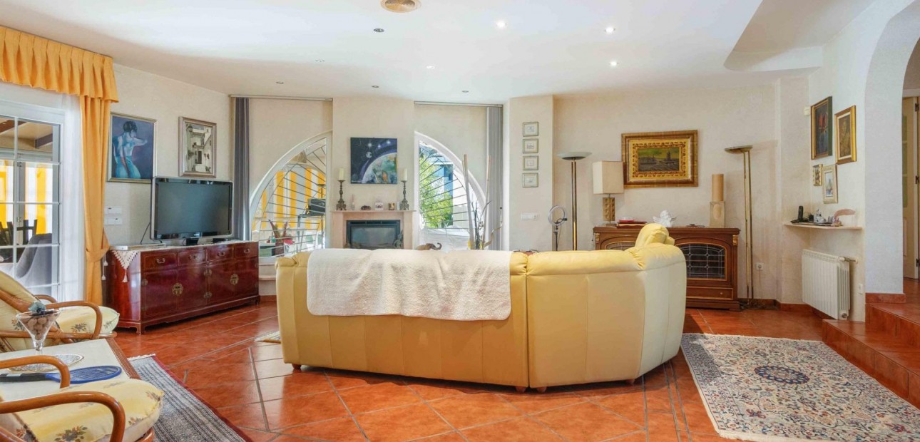 Sale - Detached Villa -
Orihuela Costa - Cabo Roig