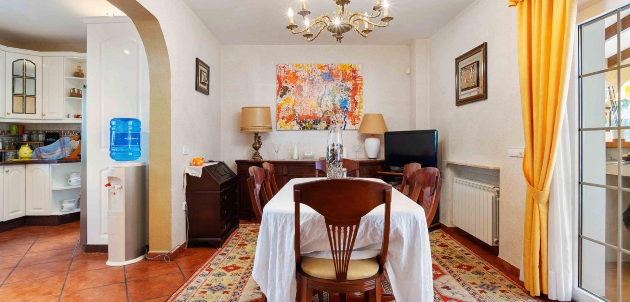 Sale - Detached Villa -
Orihuela Costa - Cabo Roig