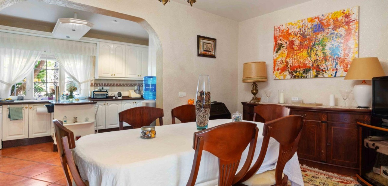 Sale - Detached Villa -
Orihuela Costa - Cabo Roig