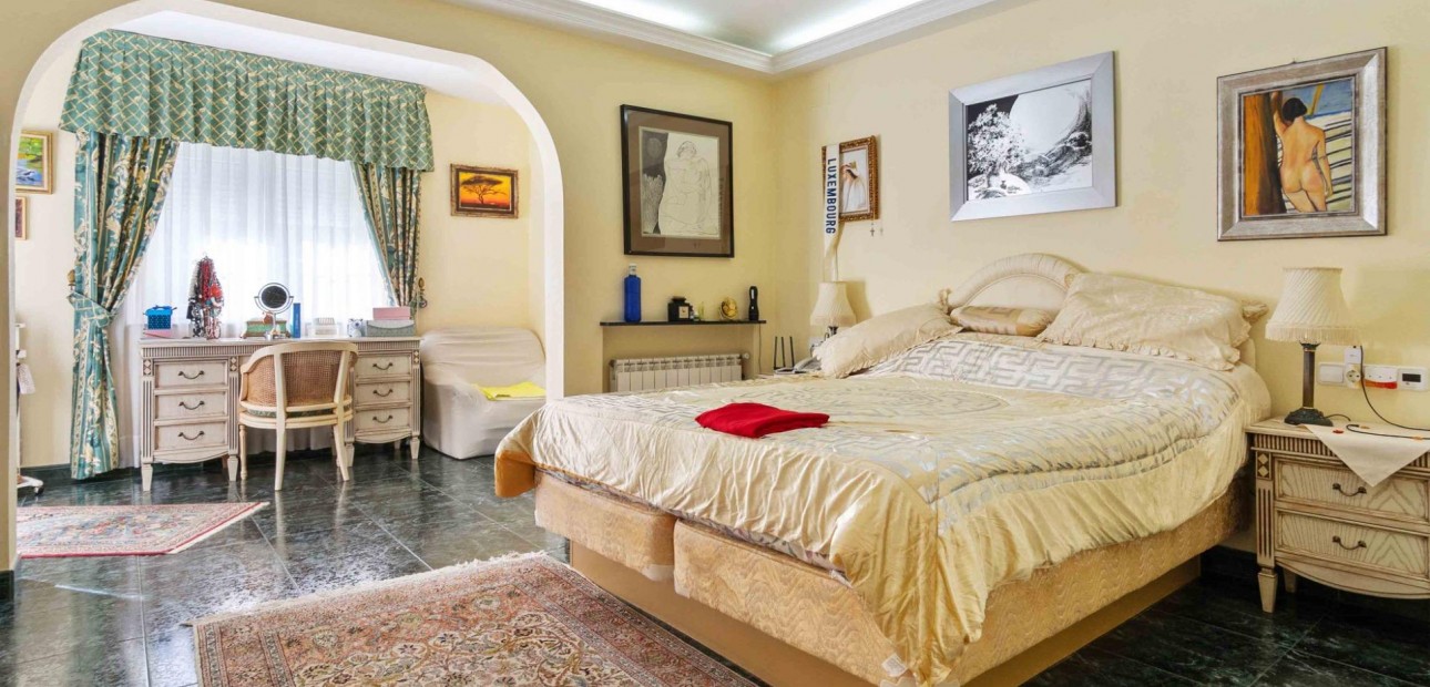 Sale - Detached Villa -
Orihuela Costa - Cabo Roig