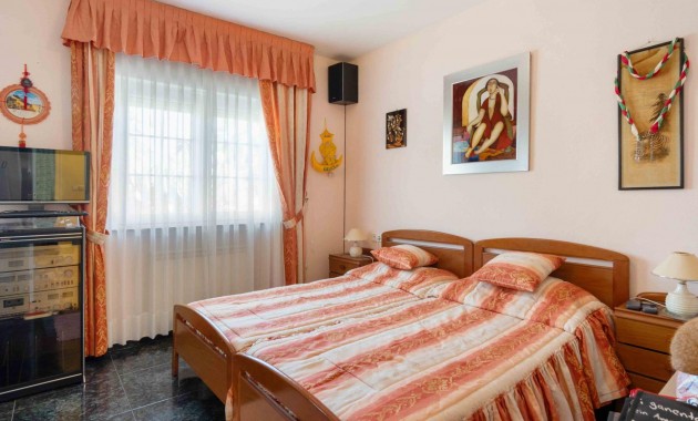 Sale - Detached Villa -
Orihuela Costa - Cabo Roig