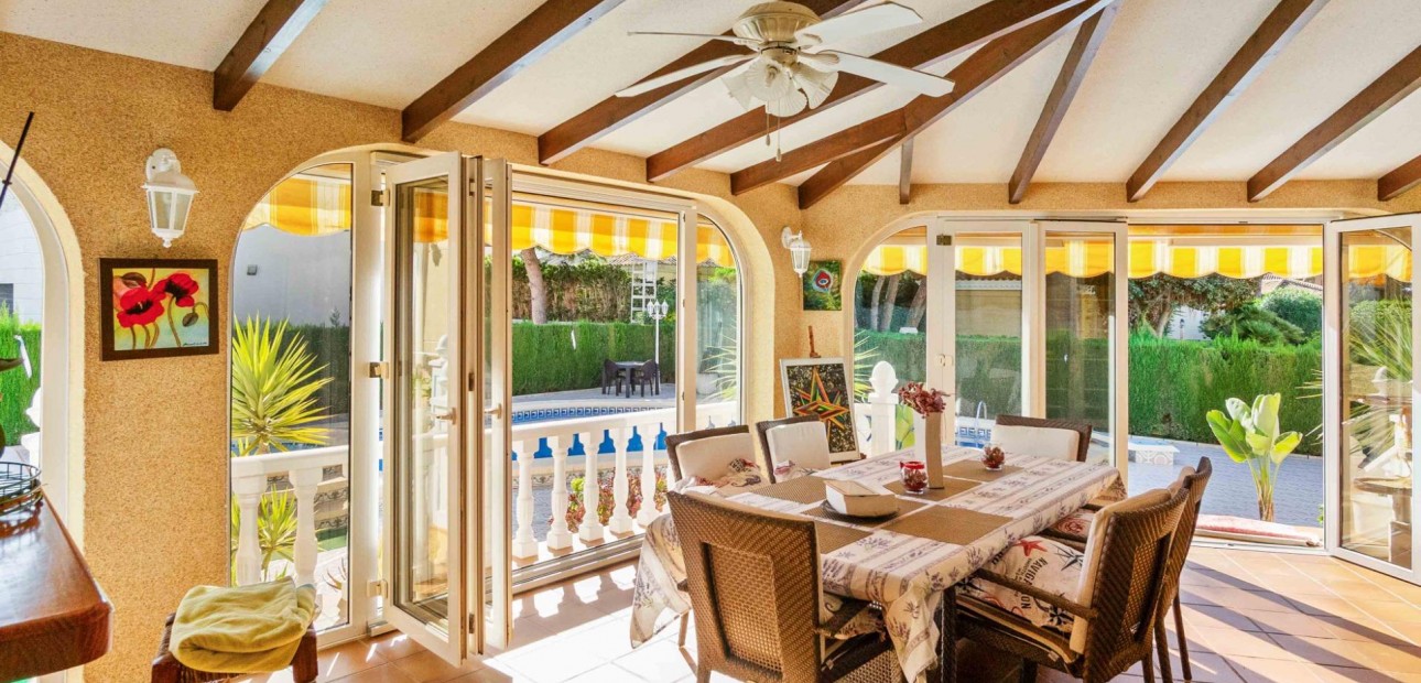 Sale - Detached Villa -
Orihuela Costa - Cabo Roig