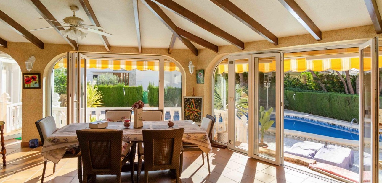 Sale - Detached Villa -
Orihuela Costa - Cabo Roig