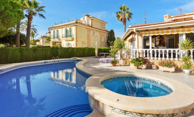 Sale - Detached Villa -
Orihuela Costa - Cabo Roig