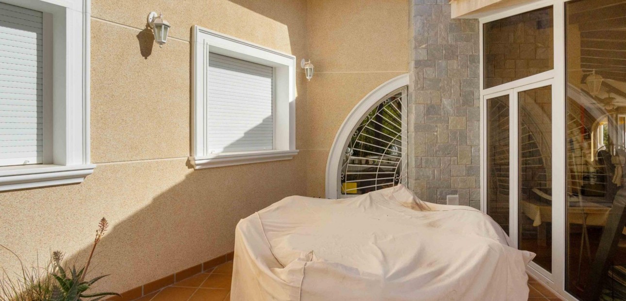 Sale - Detached Villa -
Orihuela Costa - Cabo Roig