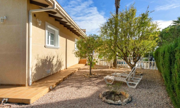 Sale - Detached Villa -
Orihuela Costa - Cabo Roig