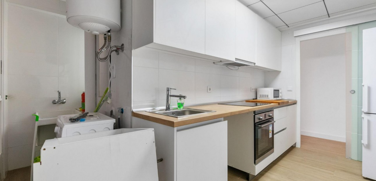 Herverkoop - Appartement / flat -
Torrevieja - Playa Del Cura