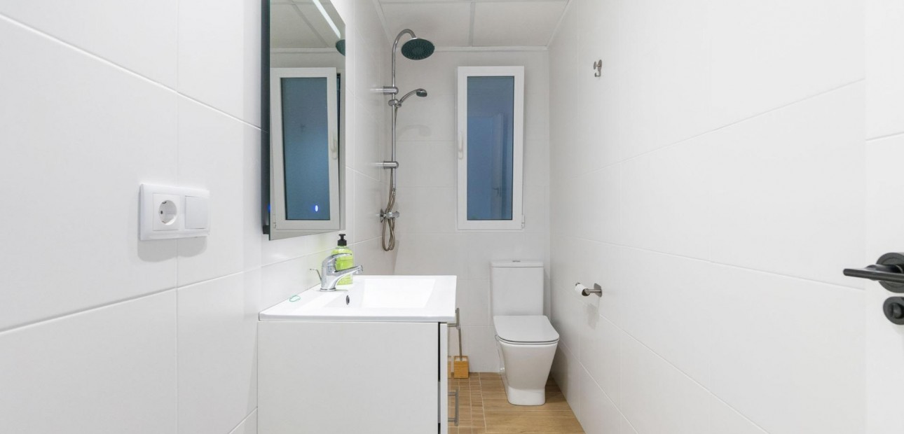 Herverkoop - Appartement / flat -
Torrevieja - Playa Del Cura