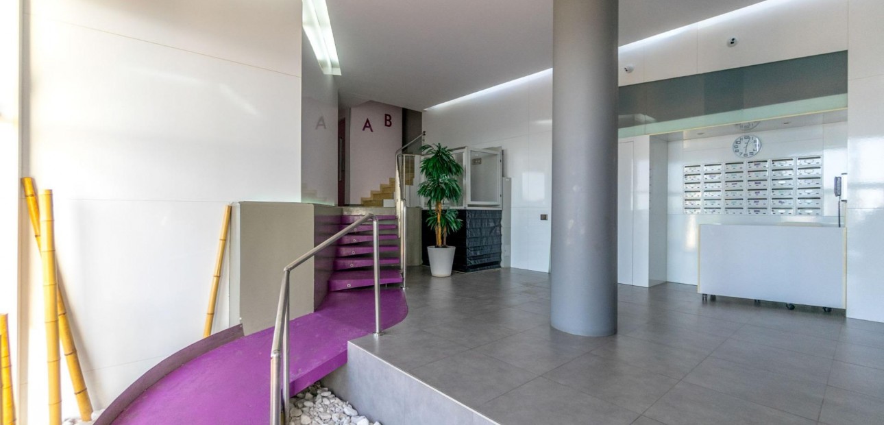 Herverkoop - Appartement / flat -
Torrevieja - Playa Del Cura