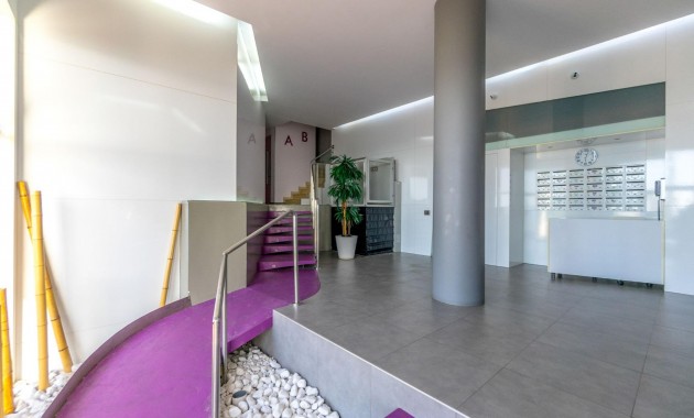 Herverkoop - Appartement / flat -
Torrevieja - Playa Del Cura