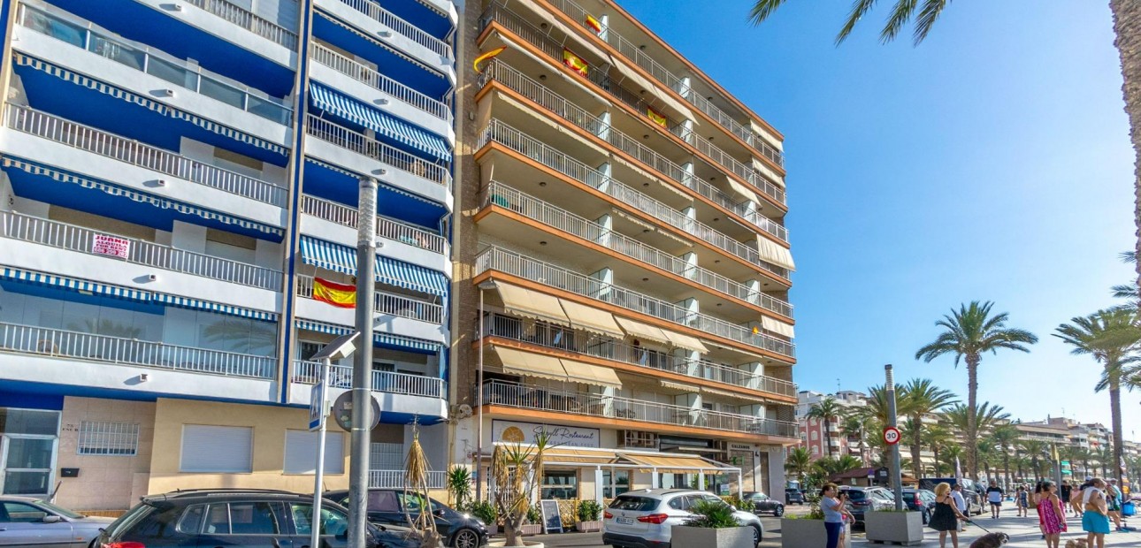 Herverkoop - Appartement / flat -
Torrevieja - Playa Del Cura