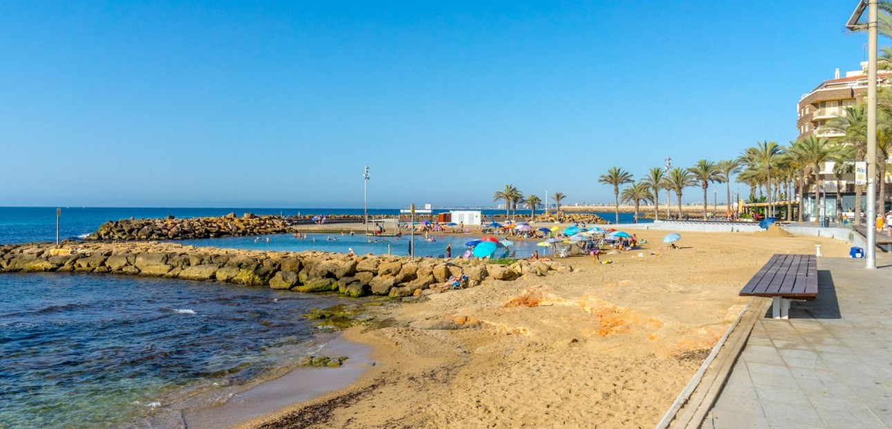 Herverkoop - Appartement / flat -
Torrevieja - Playa Del Cura