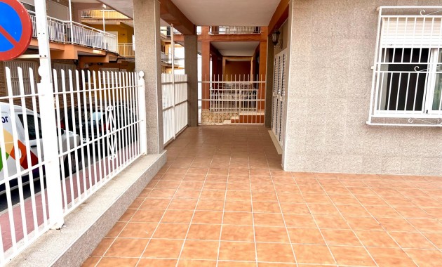 Herverkoop - Appartement / flat -
Torrevieja - Playa de los Naufragos