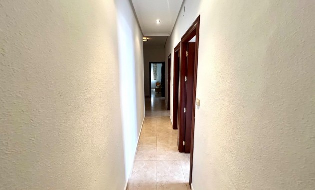 Herverkoop - Appartement / flat -
Torrevieja - Playa de los Naufragos