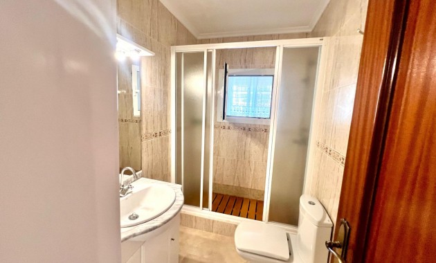 Herverkoop - Appartement / flat -
Torrevieja - Playa de los Naufragos