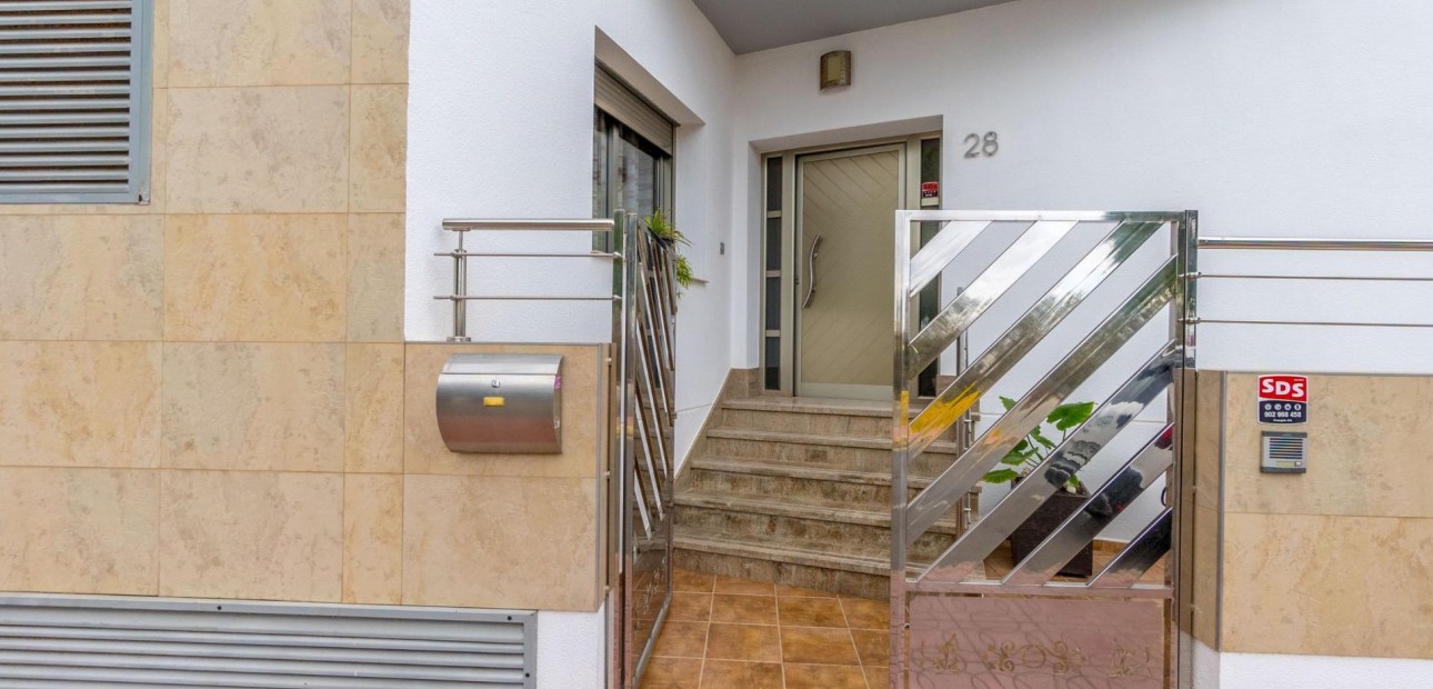 Herverkoop - Detached Villa -
Rojales - Rojales - Village