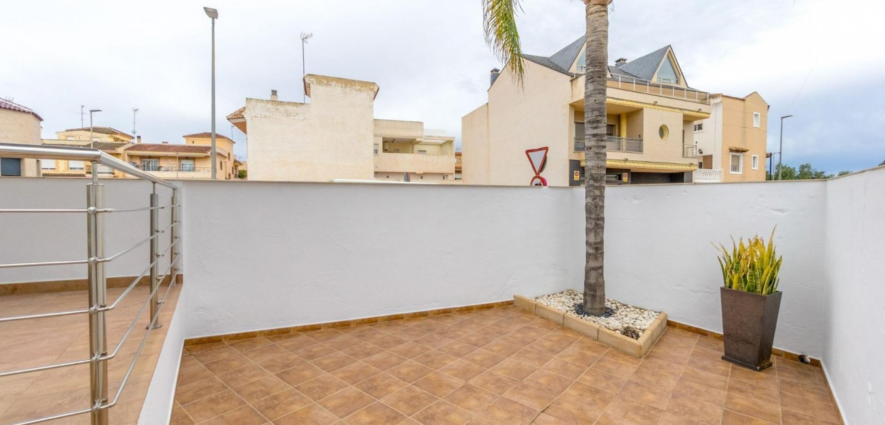 Herverkoop - Detached Villa -
Rojales - Rojales - Village