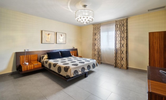 Herverkoop - Detached Villa -
Rojales - Rojales - Village