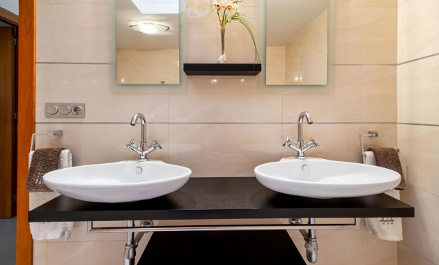 Herverkoop - Detached Villa -
Rojales - Rojales - Village