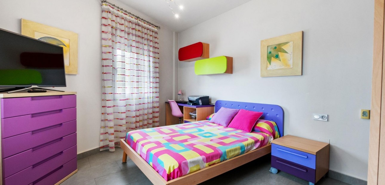 Herverkoop - Detached Villa -
Rojales - Rojales - Village