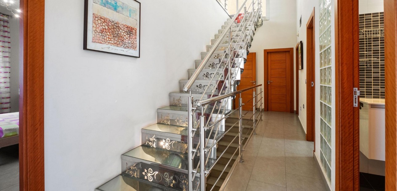 Herverkoop - Detached Villa -
Rojales - Rojales - Village