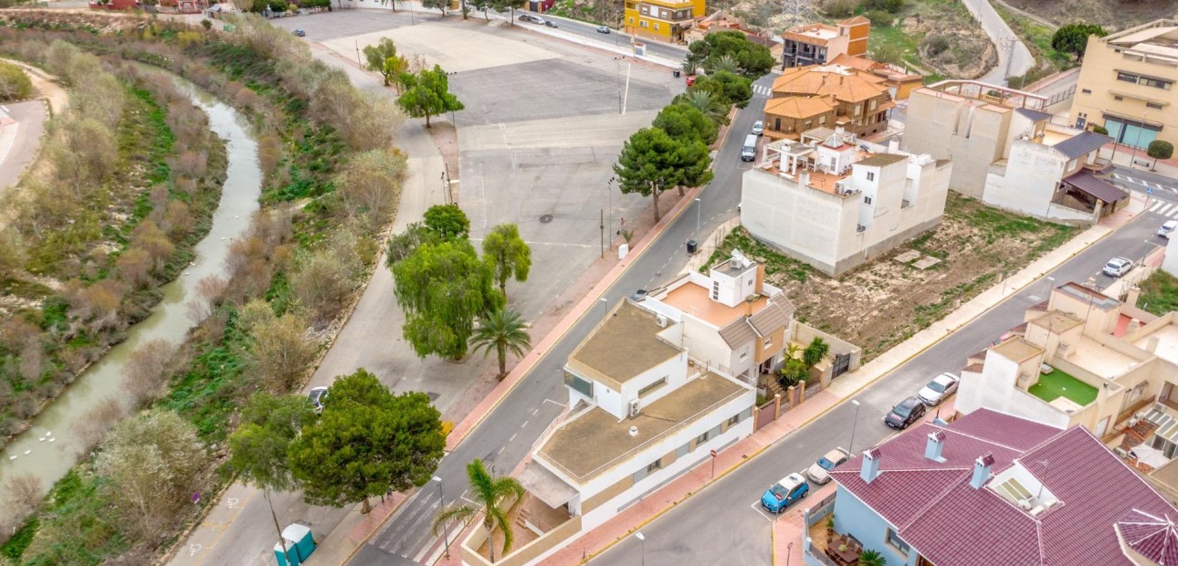 Herverkoop - Detached Villa -
Rojales - Rojales - Village