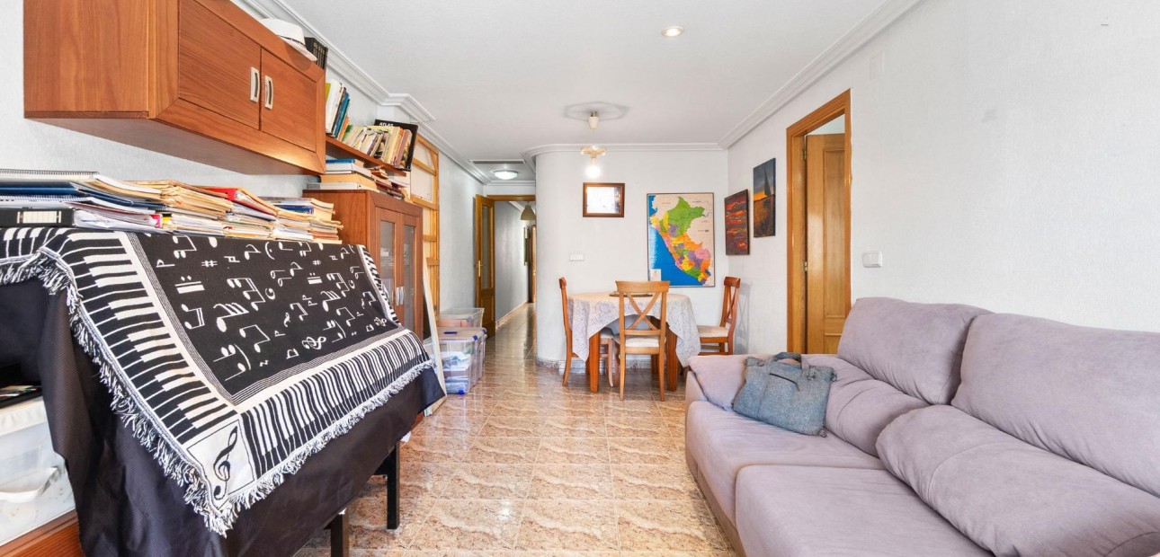 Herverkoop - Appartement / flat -
Torrevieja - Torrevieja - Centre