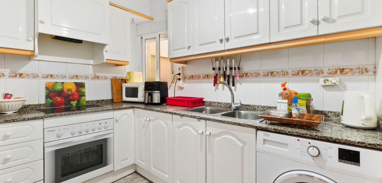 Herverkoop - Appartement / flat -
Torrevieja - Torrevieja - Centre