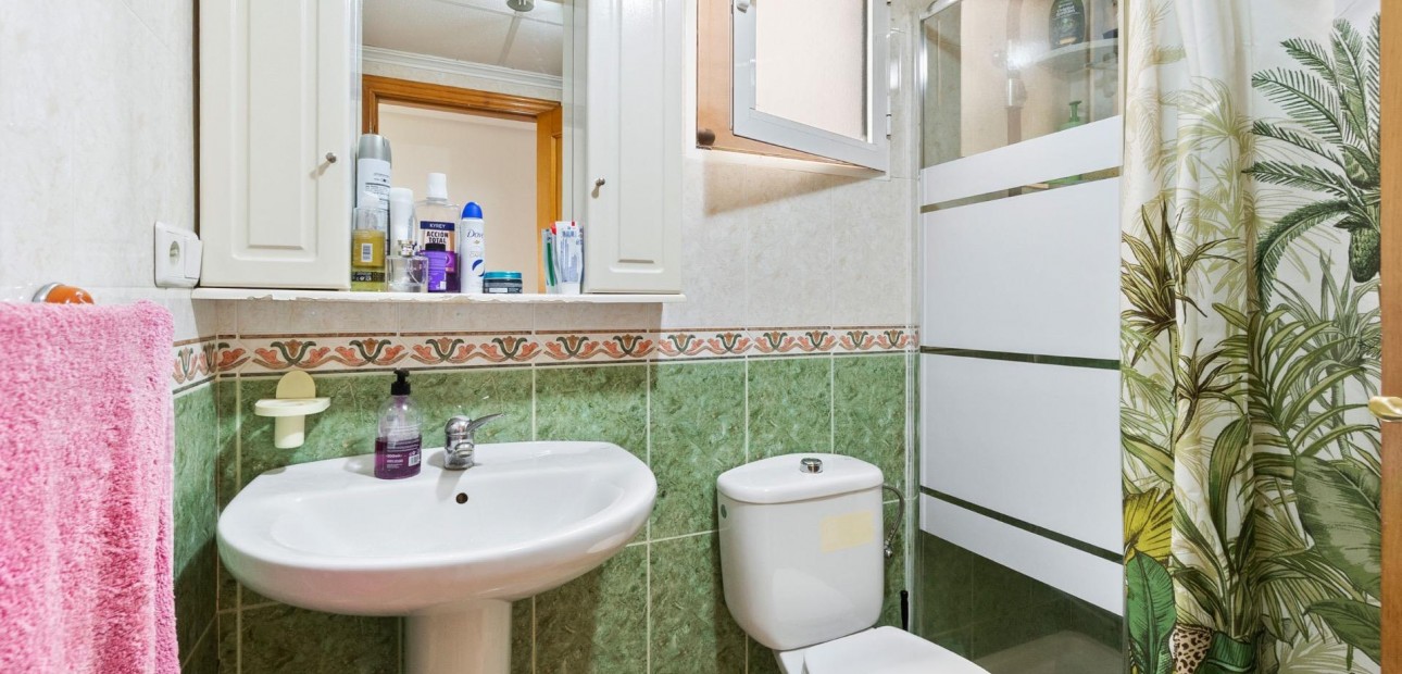 Herverkoop - Appartement / flat -
Torrevieja - Torrevieja - Centre