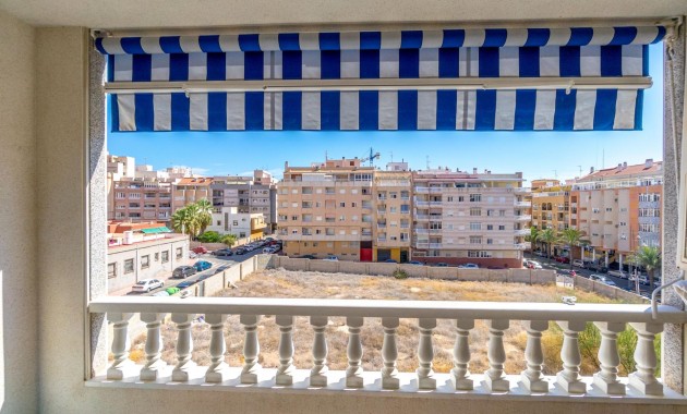 Herverkoop - Appartement / flat -
Torrevieja - Torrevieja - Centre