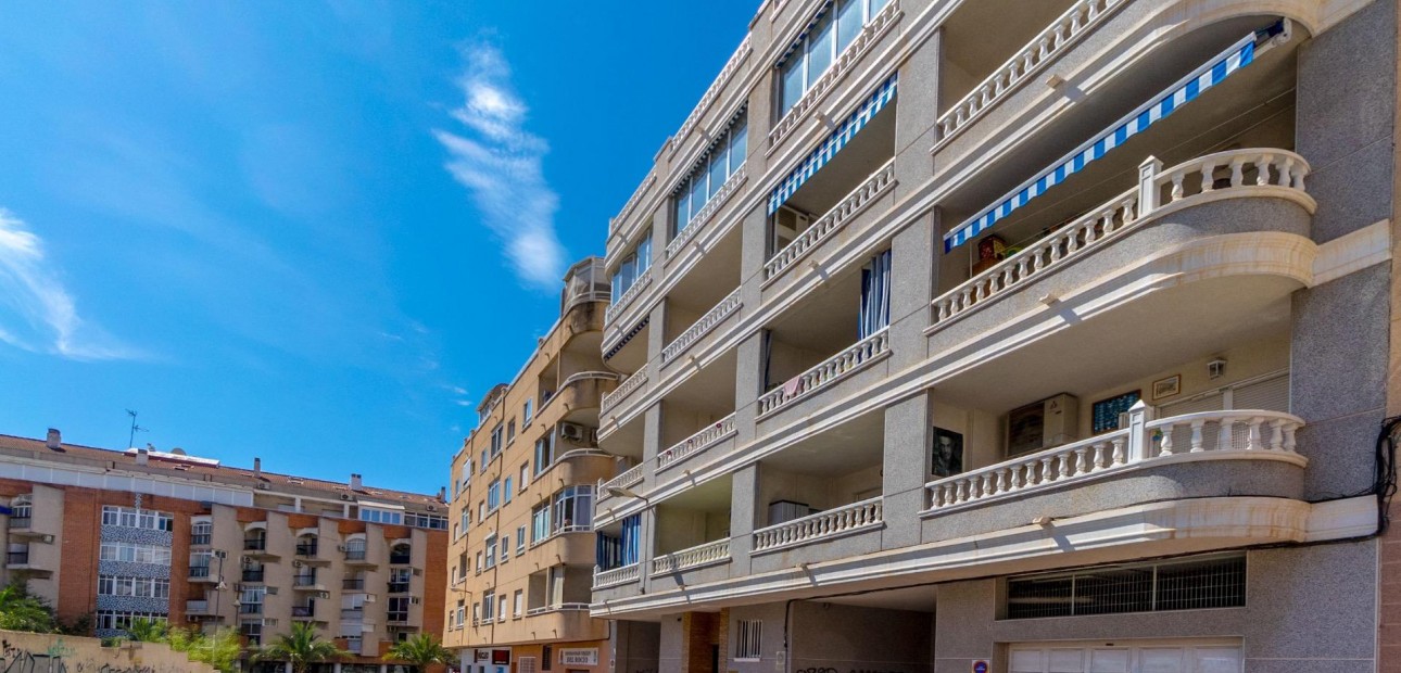 Herverkoop - Appartement / flat -
Torrevieja - Torrevieja - Centre