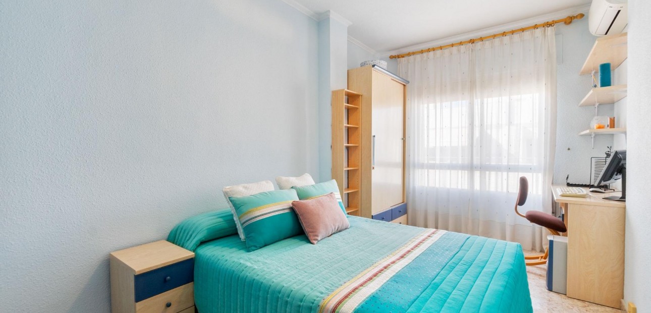 Herverkoop - Appartement / flat -
Torrevieja - Torrevieja - Centre