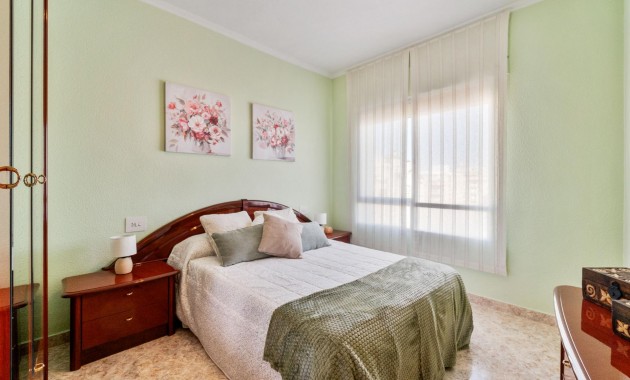 Herverkoop - Appartement / flat -
Torrevieja - Torrevieja - Centre