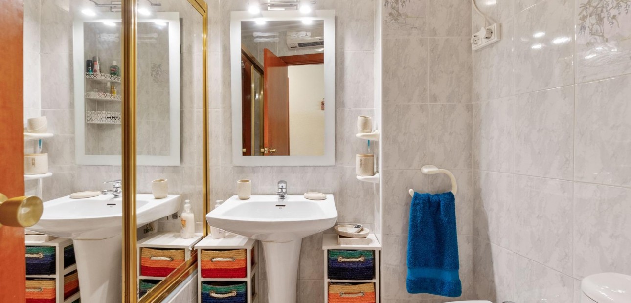 Herverkoop - Appartement / flat -
Torrevieja - Torrevieja - Centre