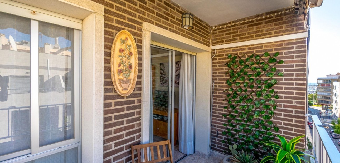 Herverkoop - Appartement / flat -
Torrevieja - Torrevieja - Centre