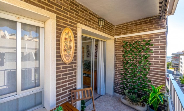 Herverkoop - Appartement / flat -
Torrevieja - Torrevieja - Centre