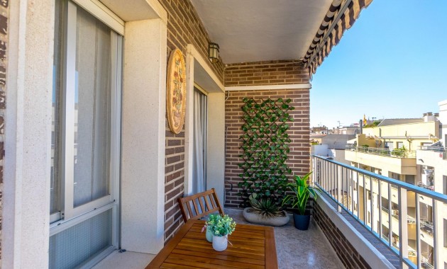 Herverkoop - Appartement / flat -
Torrevieja - Torrevieja - Centre